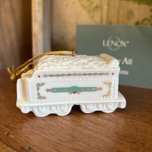 Vintage 1992 Lenox Christmas Holiday Village Ornament Train Tender Car with Box